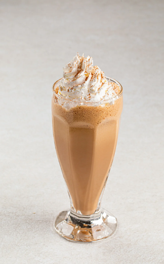 Il Delizioso Mondo del Caffè Frappé: Latte e Ghiaccio in Un'Esplosione di Freschezza