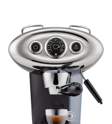 Illy X7.1 Macchina da Caffè a capsule Iperespresso - Stile Retro e Prestazioni Avanzate
